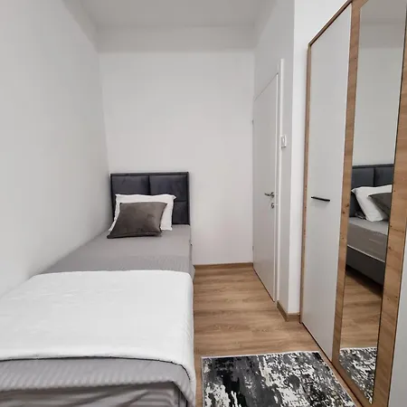 Dom B Apartament
